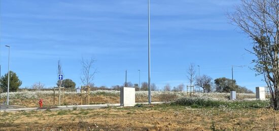 Terrain à bâtir à Corneilhan, Occitanie