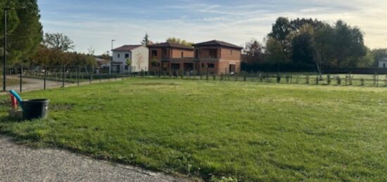 Terrain à bâtir à Saint-Geniès-Bellevue, Occitanie